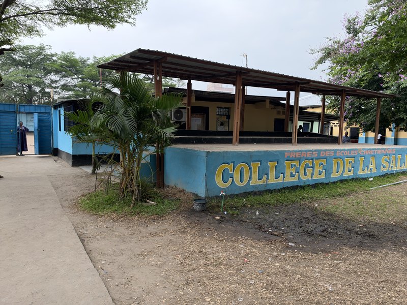 Façade et entrée du collège